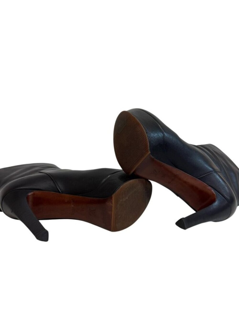 Louis Vuitton Short Pin Heel Boots - Picture 6 of 8